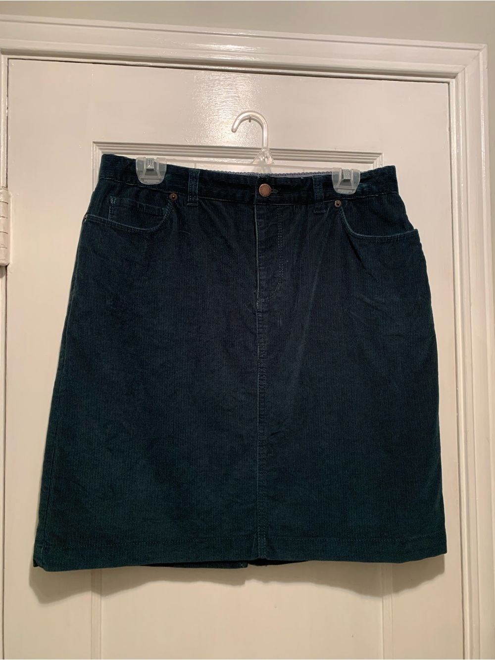 LL Bean Emerald Green Favorite Fit Corduroy Pencil Skirt Size 10